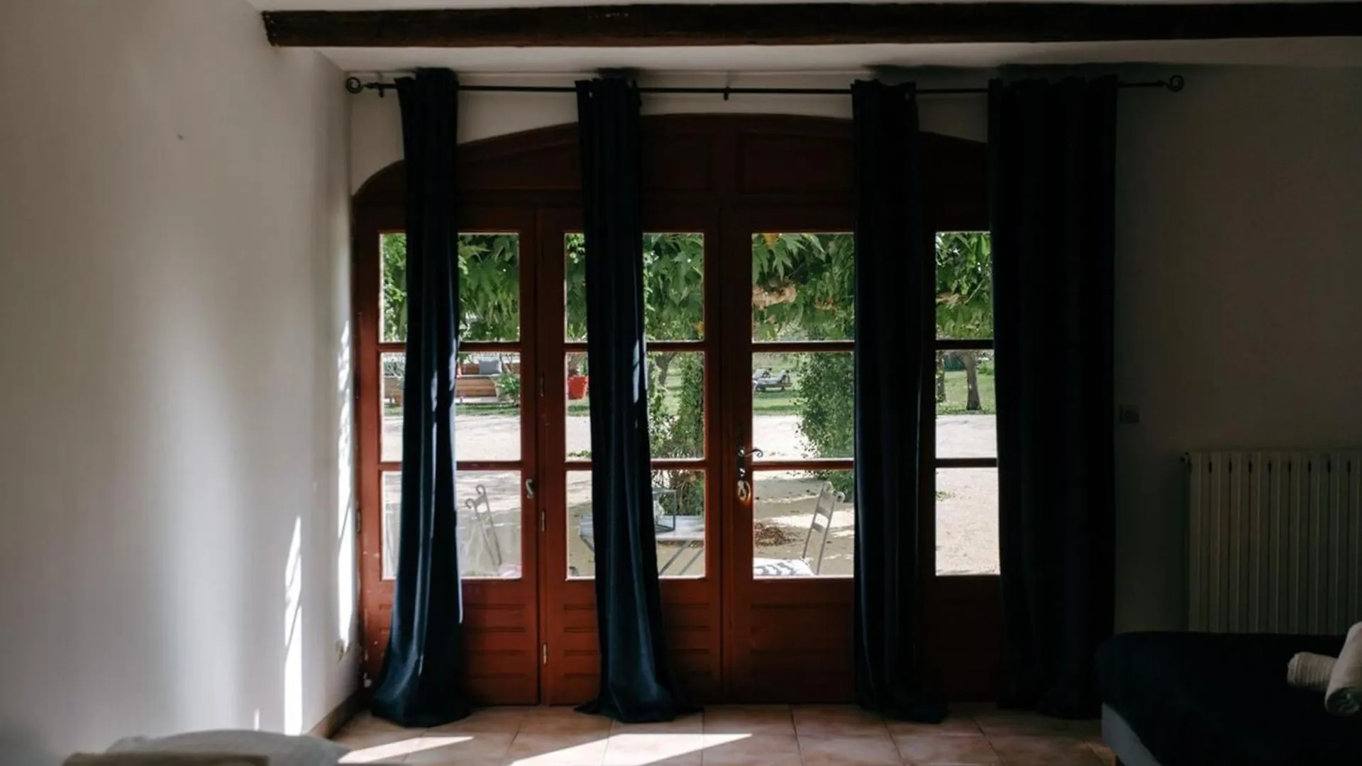 40M2 Suite In 18Th-Century Provencal Farmhouse Althen-des-Paluds France
